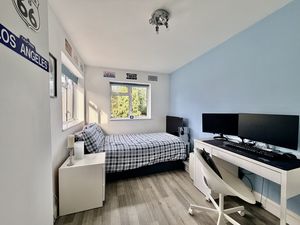 Photo 18- click for photo gallery